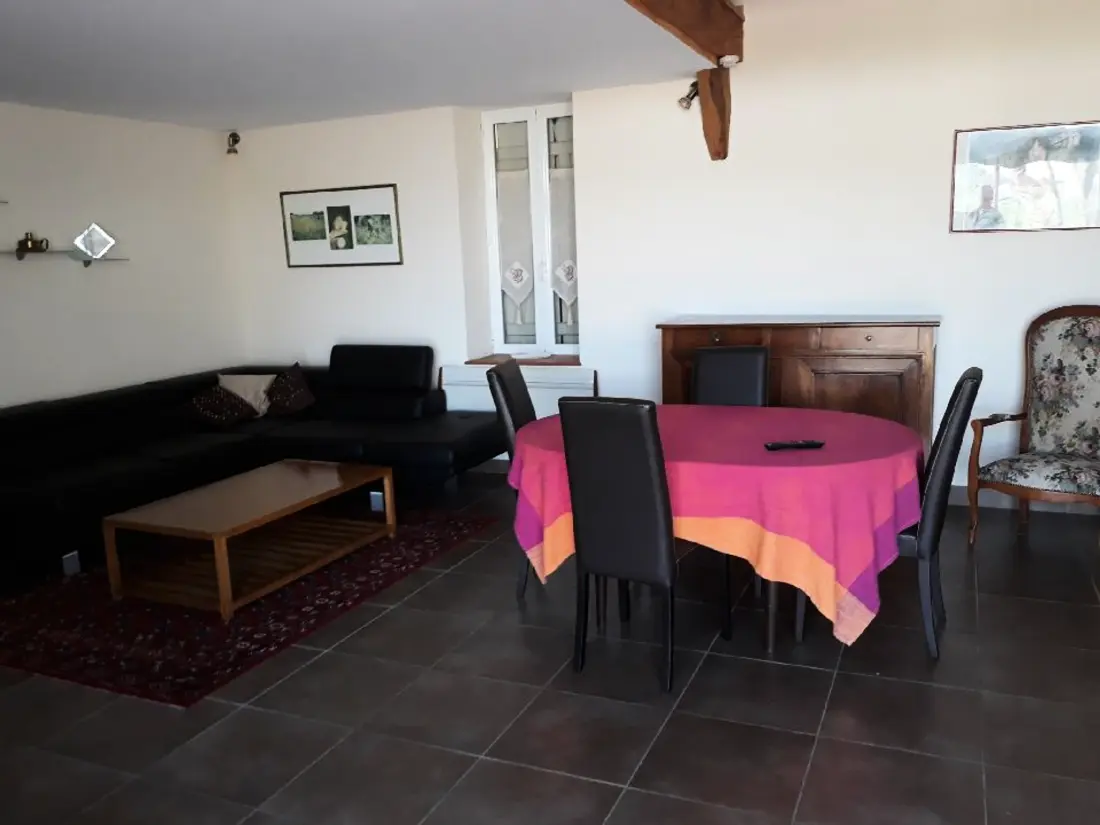 Maison de Vacances Chirat-l'Église 2
