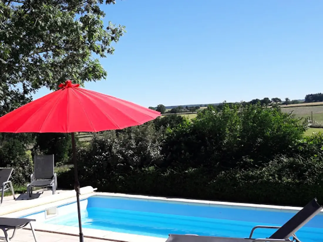 Maison de Vacances Chirat-l'Église 2