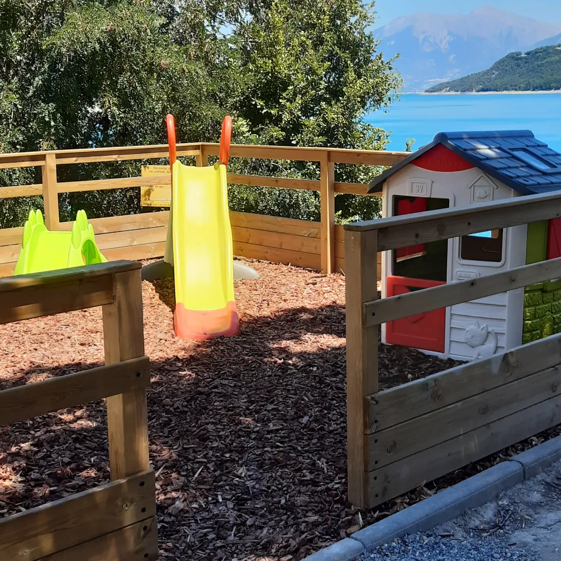 Camping l'Ecrin du Lac 3 étoiles★★★