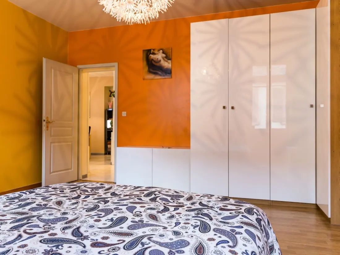 Résidence mit zwei Garagenstellplätzen