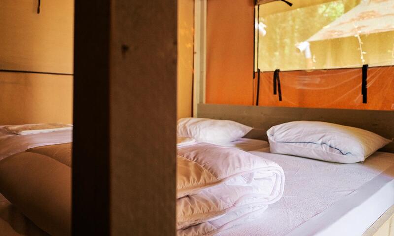France - Vosges - Corcieux - Camping Au Clos de la Chaume 3* - Tente safari Wood 3 pièces 5 personnes sans sanitaires