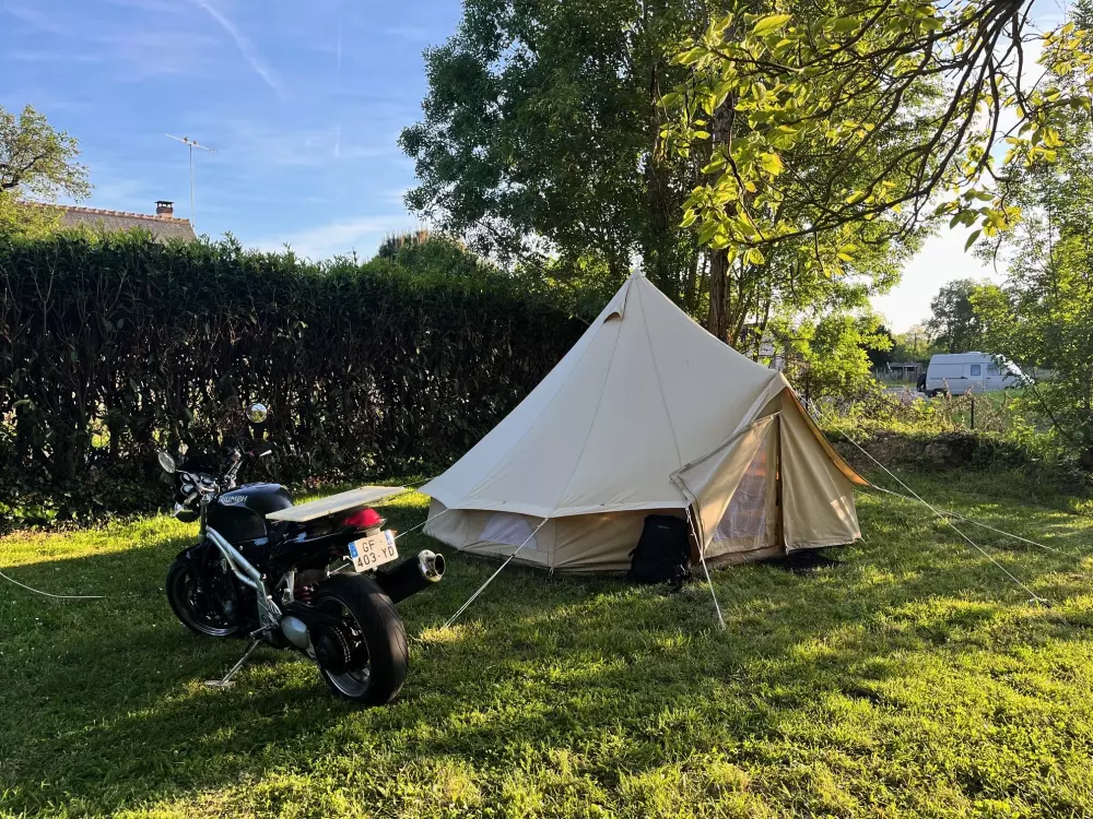 Camping Les Saules De Cormery