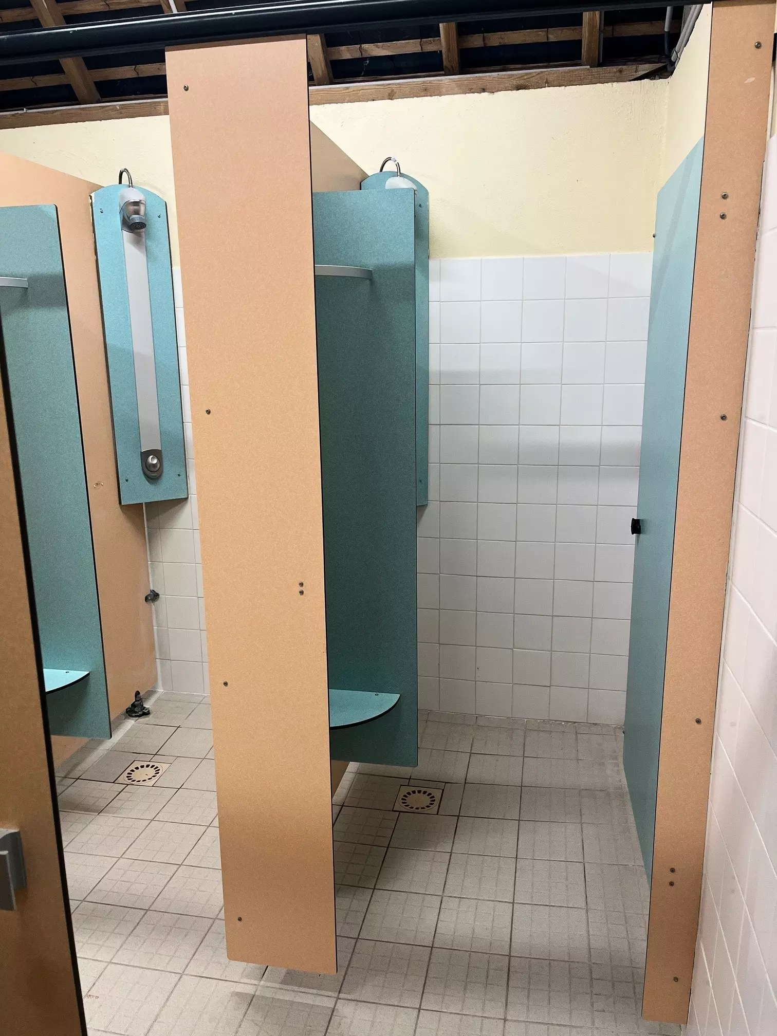 Camping Les Saules De Cormery - CORMERY - 32