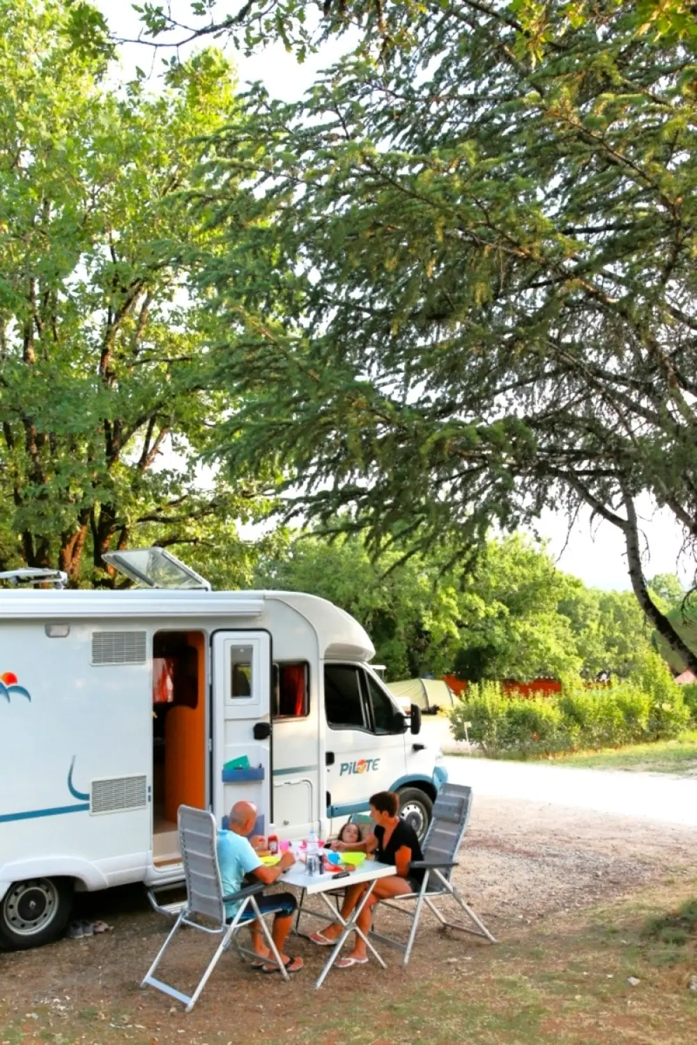 Camping Les Reflets du Quercy 4 étoiles★★★★