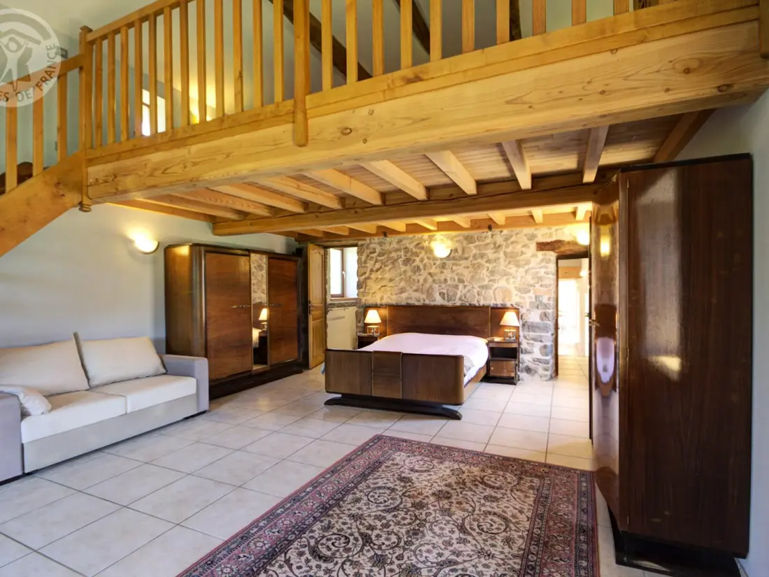 Maison de Vacances CROIZET-SUR-GAND