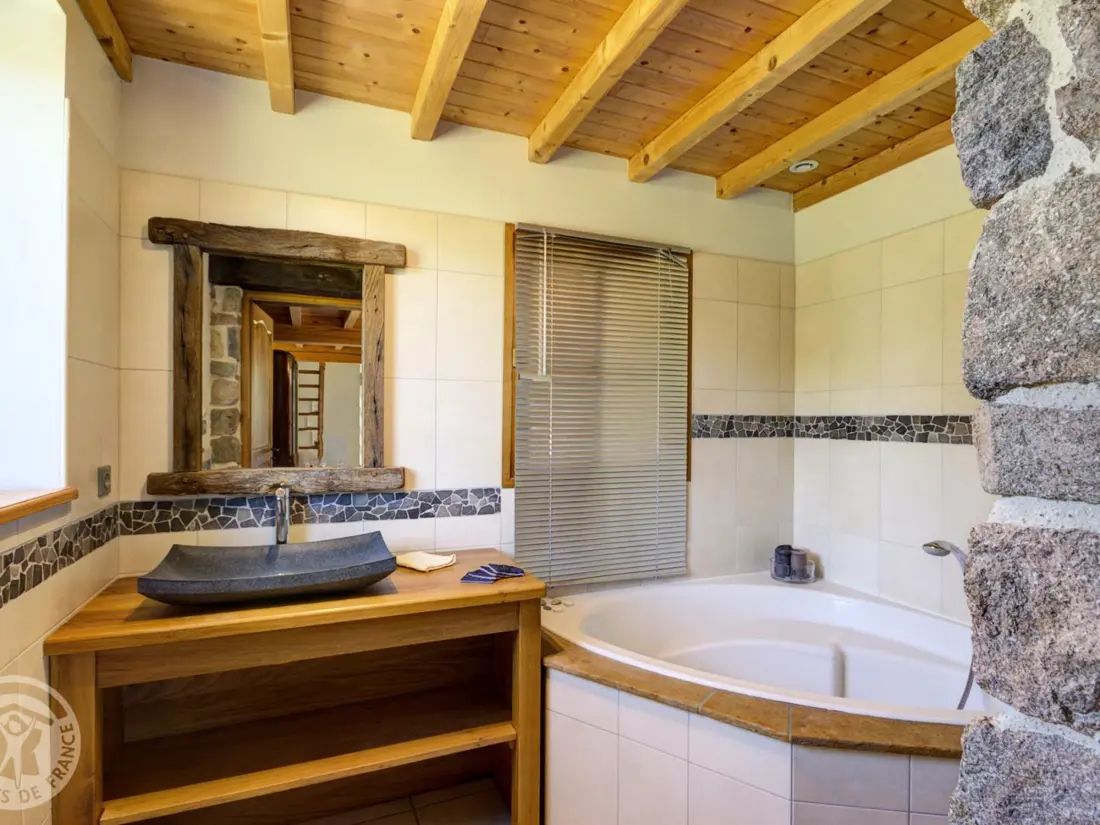 Maison de Vacances CROIZET-SUR-GAND