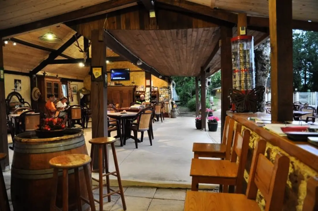 Camping La Peyrugue 3 étoiles★★★
