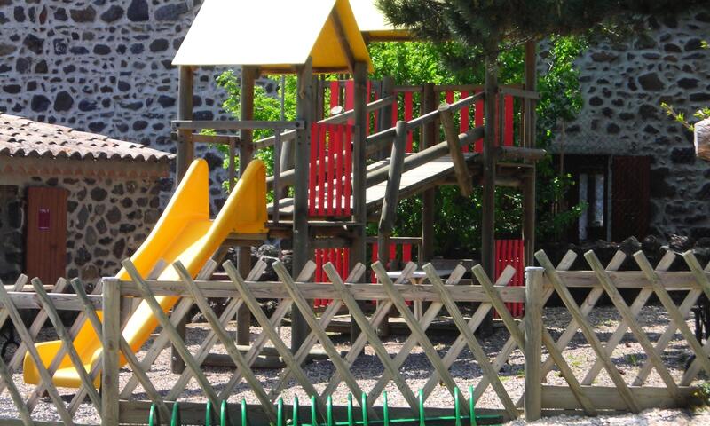 Camping Les Lavandes *** - Darbres - 42