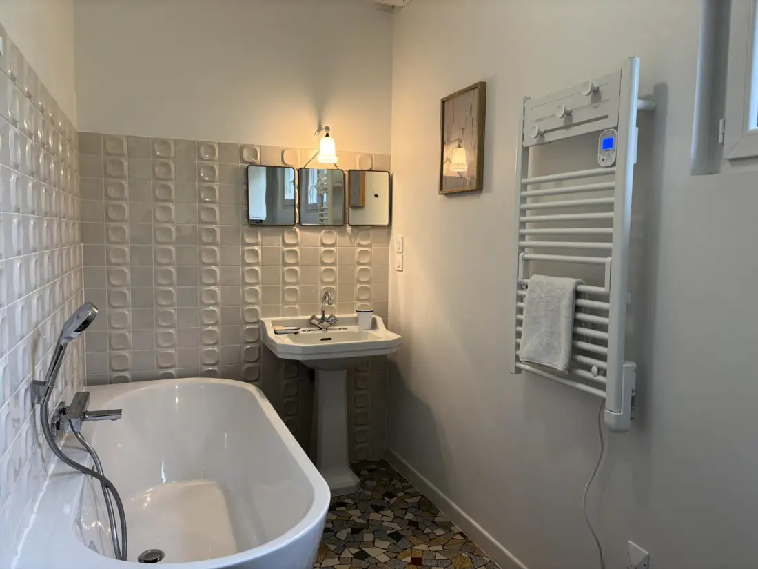 Maison de Vacances Diou 4