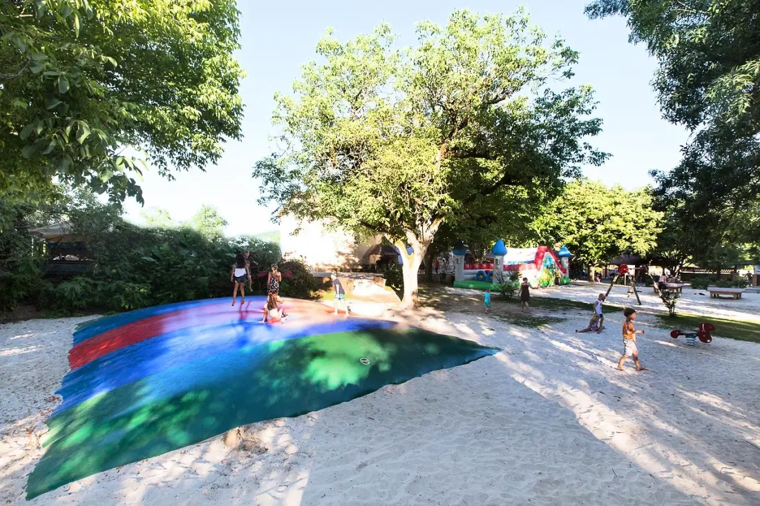 Camping Le Perpetuum 4 étoiles★★★★