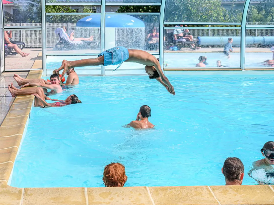 Flower Camping Le Kerleyou  3 étoiles★★★