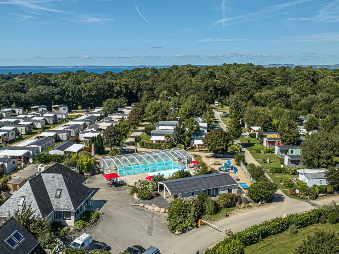 Flower Camping Le Kerleyou  3 étoiles★★★