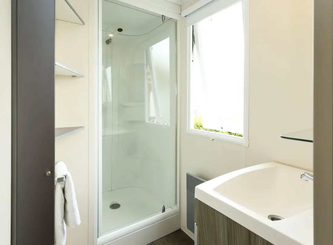 Flower Camping Le Kerleyou  3 étoiles★★★
