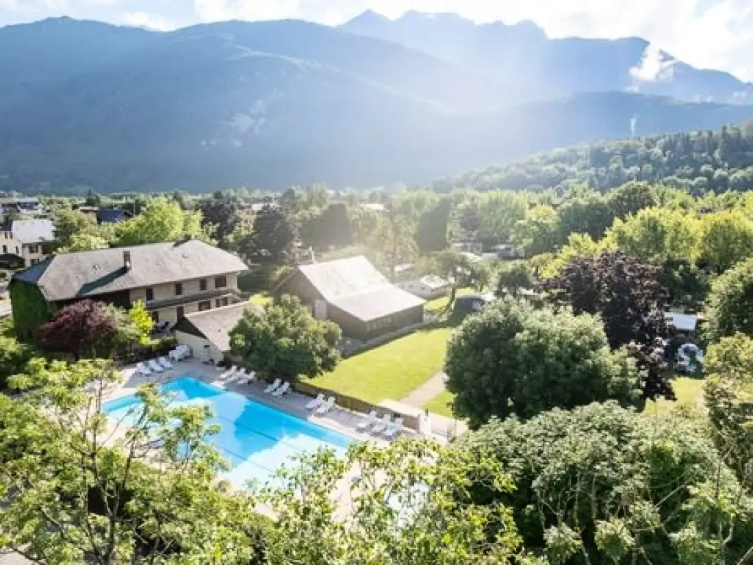 Camping Romanée - La Ferme De La Serraz 5 étoiles★★★★★