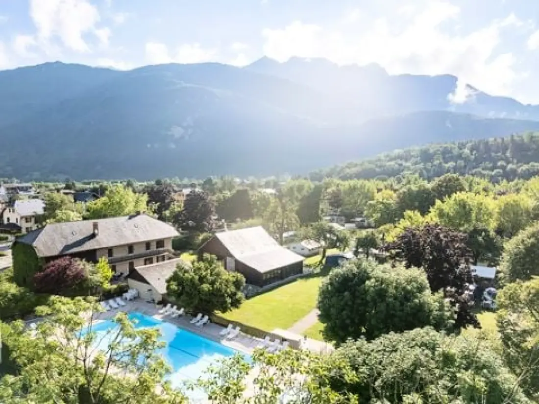 Camping Romanée - La Ferme De La Serraz 5 étoiles★★★★★