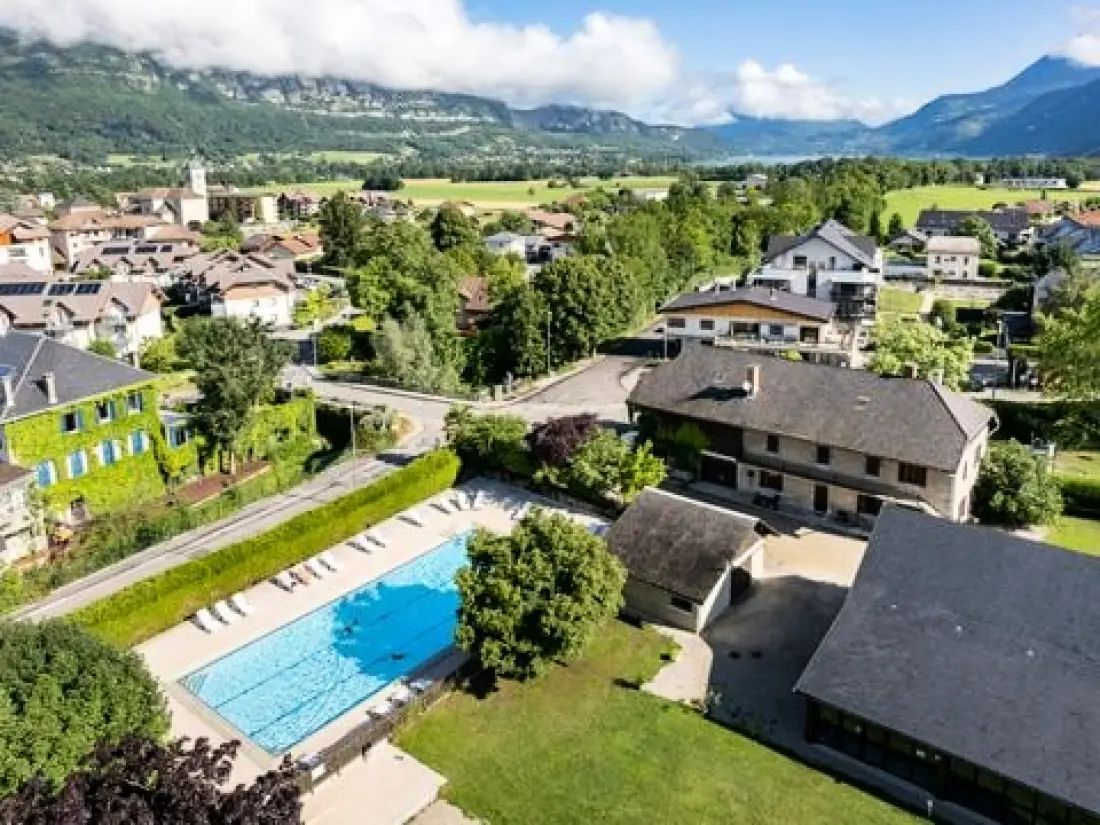 Camping Romanée - La Ferme De La Serraz 5 étoiles★★★★★
