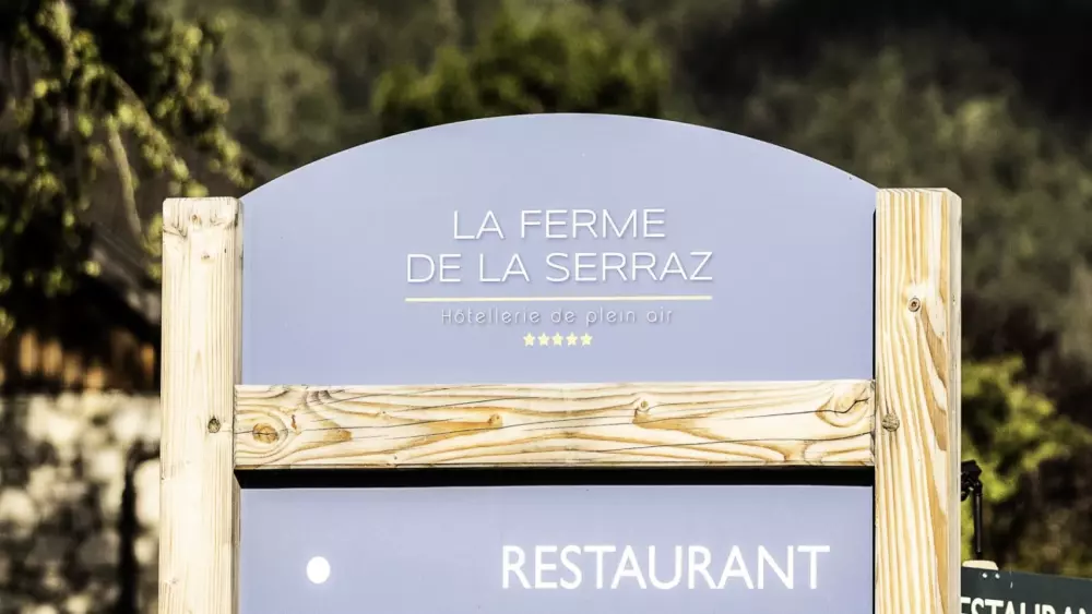 Camping Romanée La Ferme de la Serraz 5 étoiles★★★★★