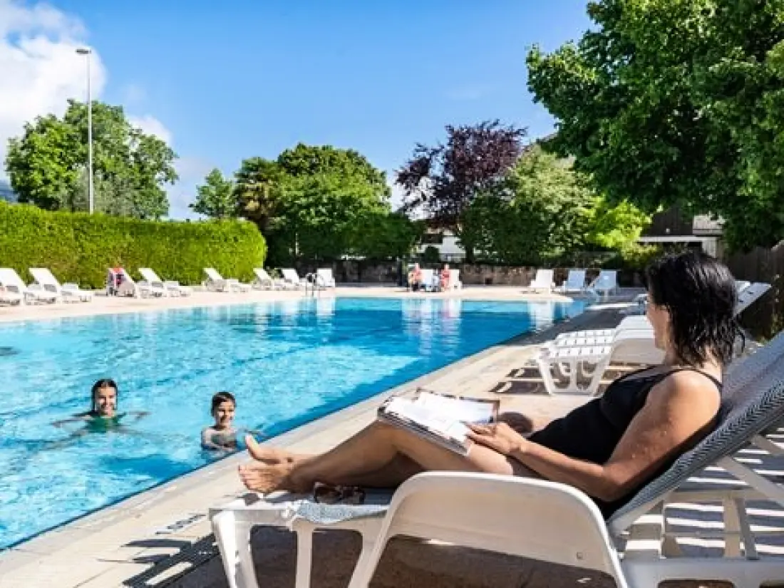 Camping Romanée - La Ferme De La Serraz 5 étoiles★★★★★