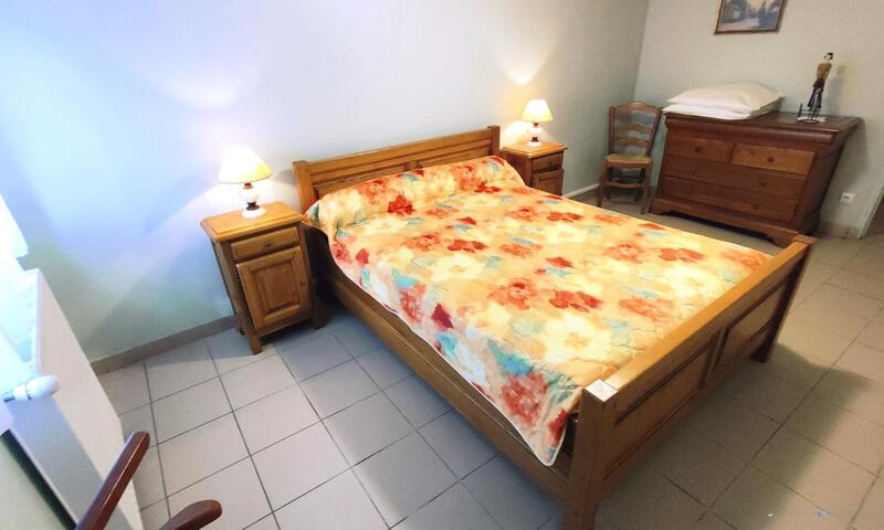 Gîte de France Au bord de la riviÈre 3 épis - - Douzy - 11