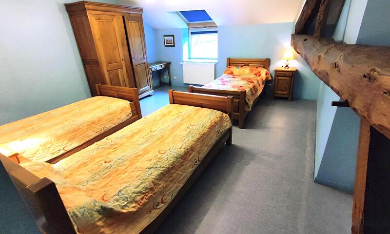Gîte de France Au bord de la riviÈre 3 épis - - Douzy - 13