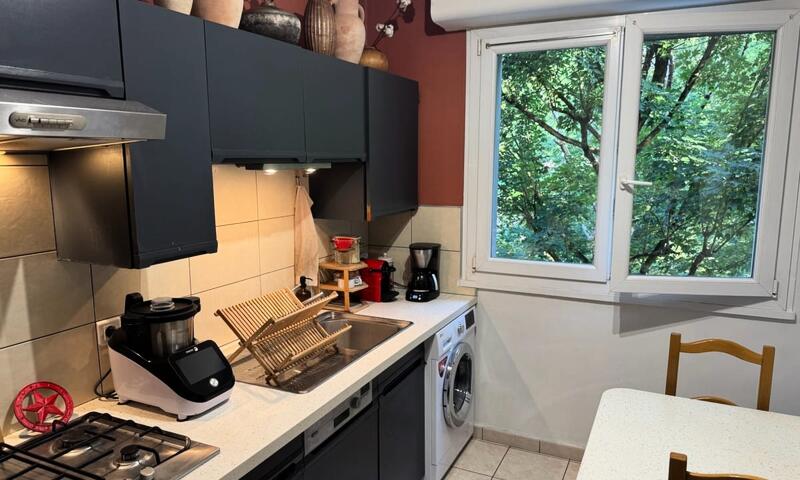 Appartement En Pleine Ville - Vue Exceptionnelle - - Ecully - 7
