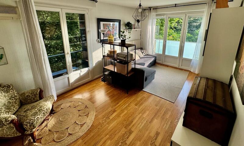 Appartement En Pleine Ville - Vue Exceptionnelle - - Ecully - 1