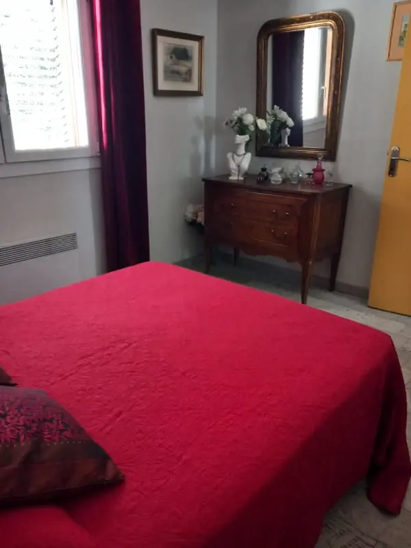 Maison Avec Piscine Privée à Entraigues
