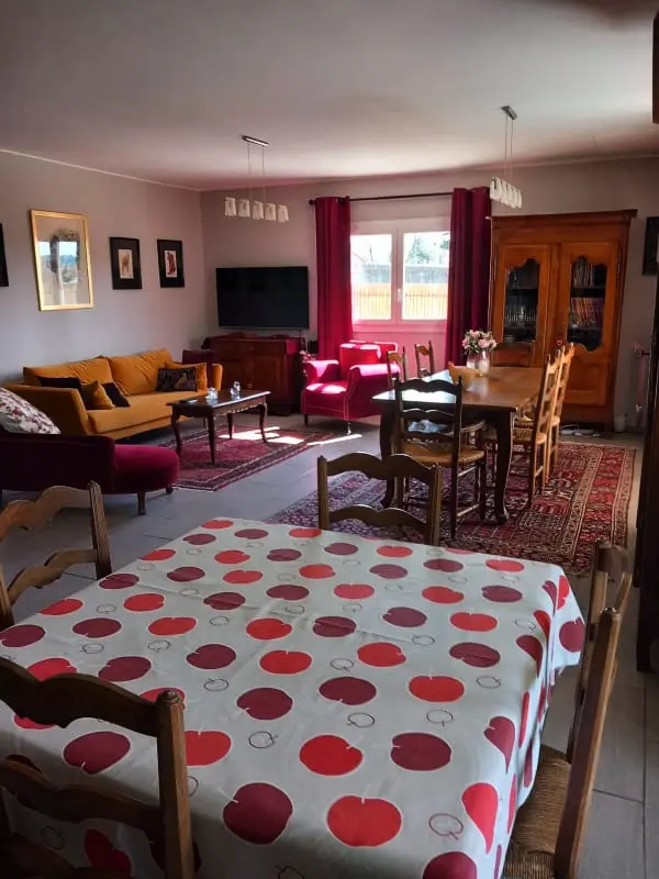 Maison Avec Piscine Privée à Entraigues