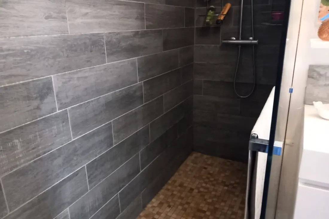 Maison Avec Piscine Privée à Entraigues