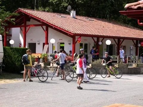 Camping Biper Gorri **** - - Espelette - 18