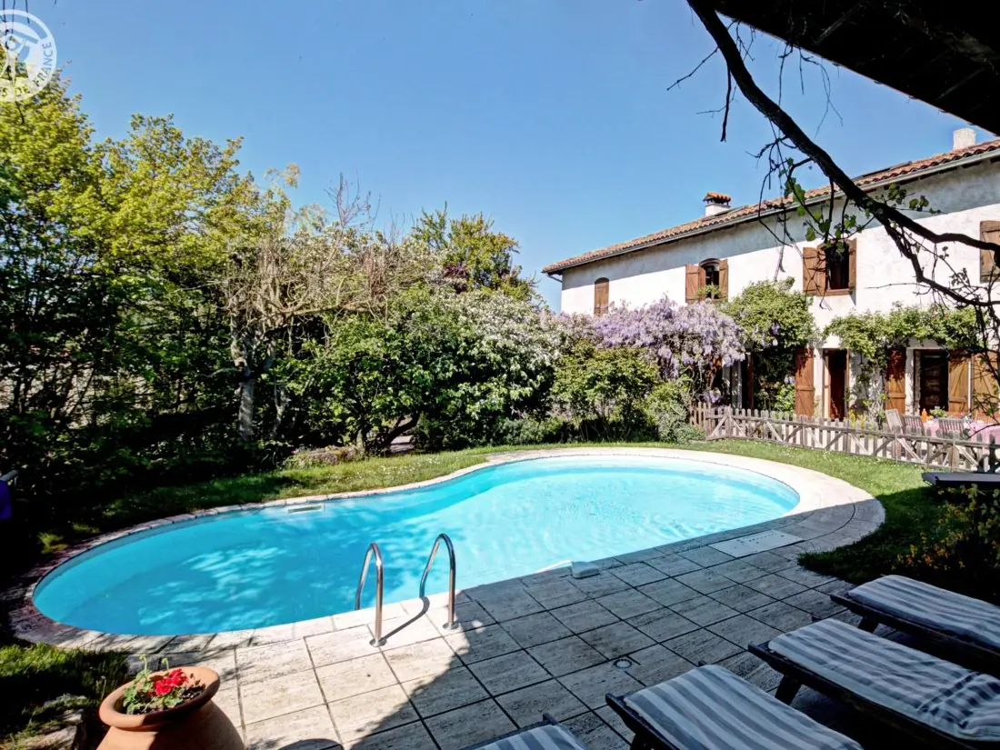 Maison de Vacances Essertines-en-Donzy 2