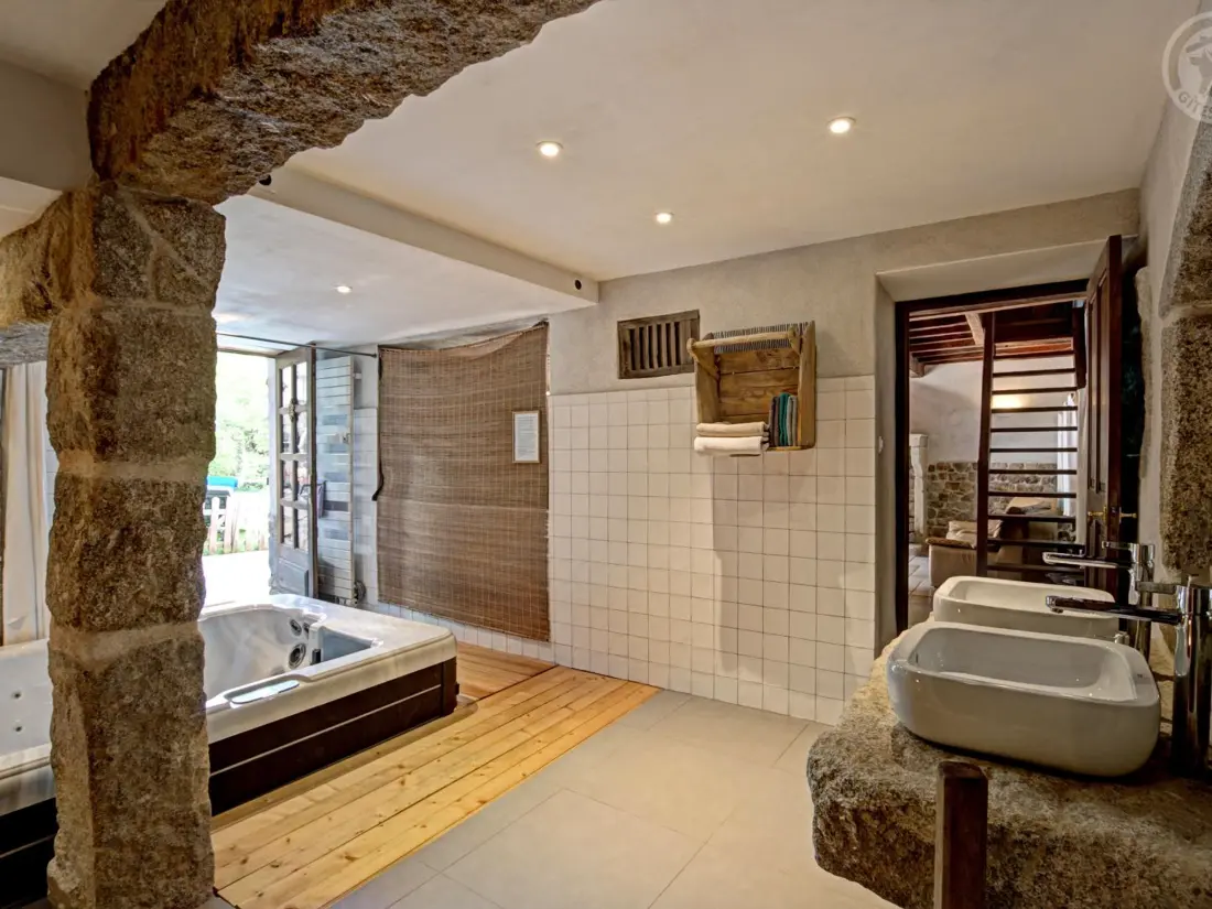 Maison de Vacances Essertines-en-Donzy