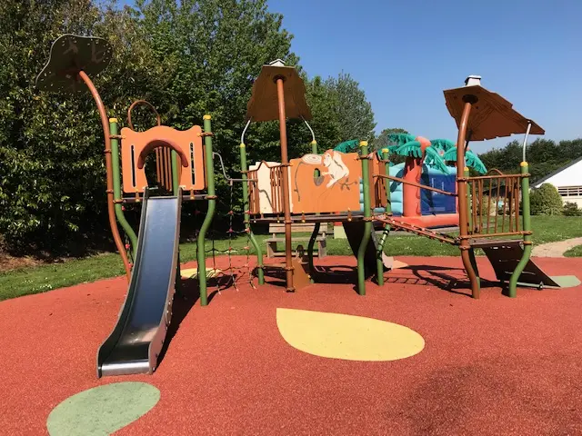 Camping Sunêlia L'Aiguille Creuse 4 étoiles★★★★