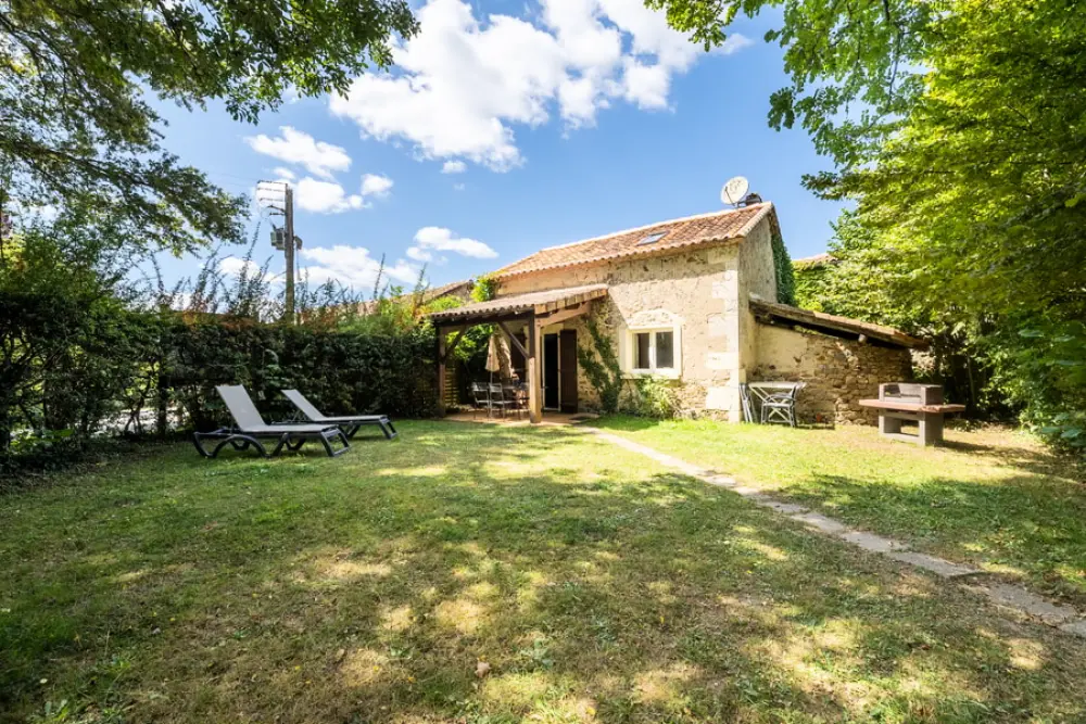 Camping Les Gorges du Chambon 4 étoiles★★★★