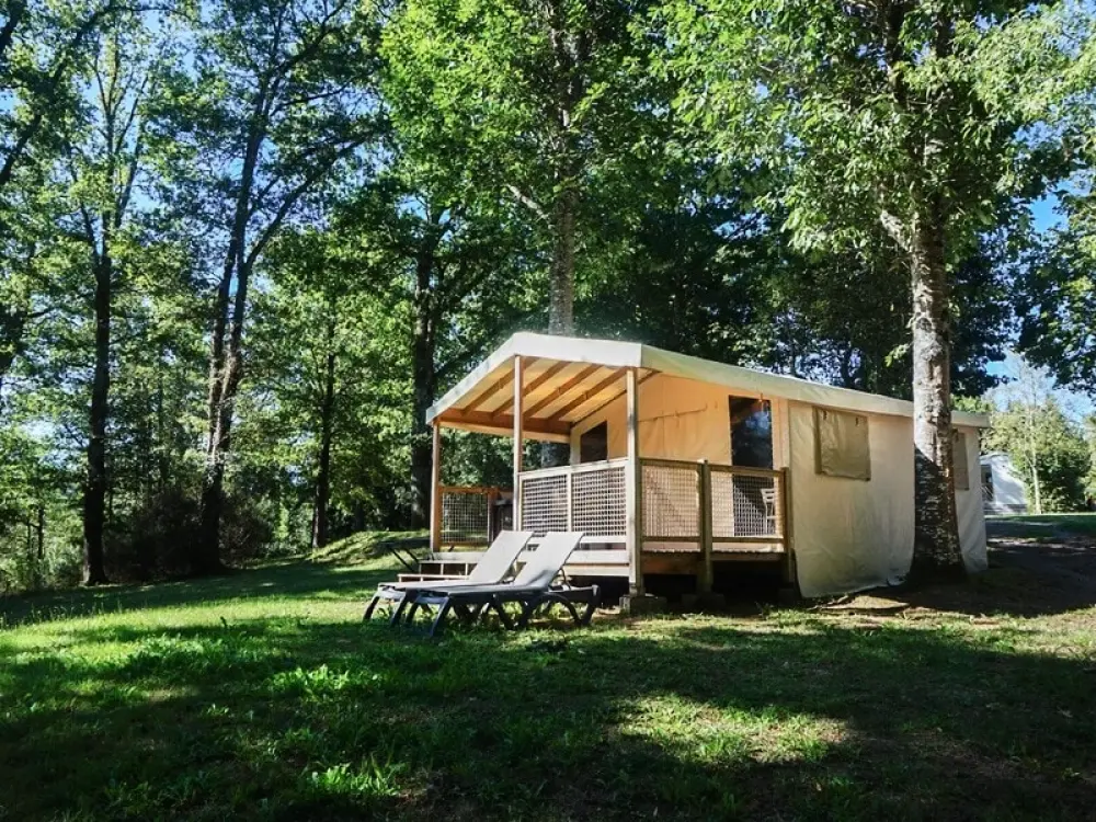 Camping Les Gorges du Chambon 4 étoiles★★★★