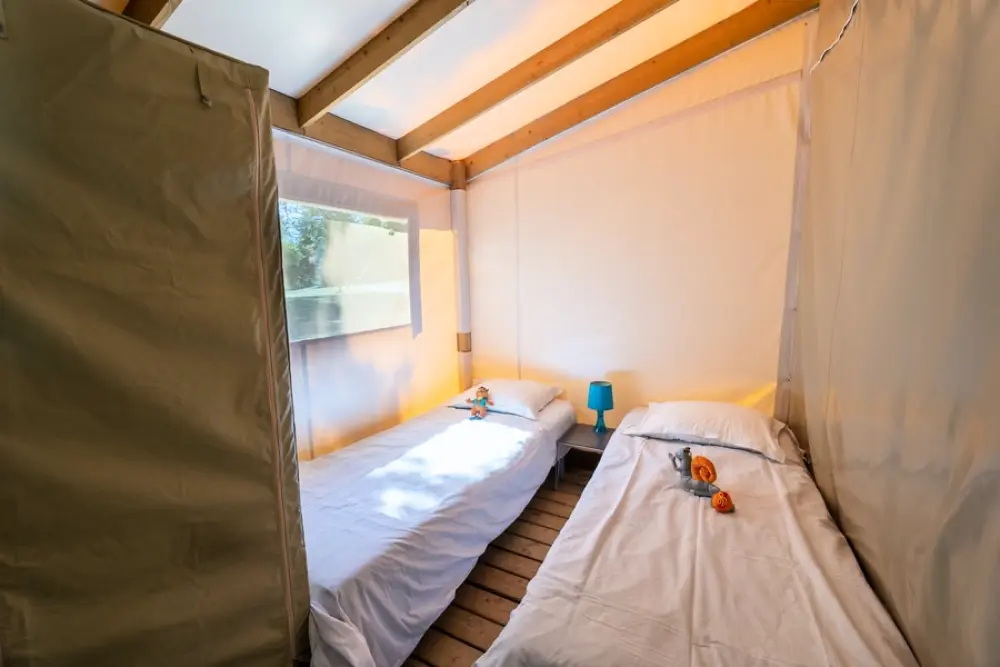 Camping Les Gorges du Chambon 4 étoiles★★★★