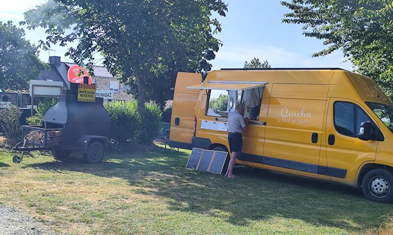 CAMPING LES RIVES DE VILAINE ** - FEREL - 18