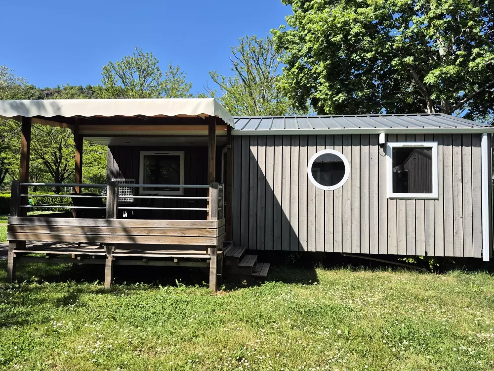 Ushuaïa Villages - Camping Le Port de Lacombe 3 étoiles★★★