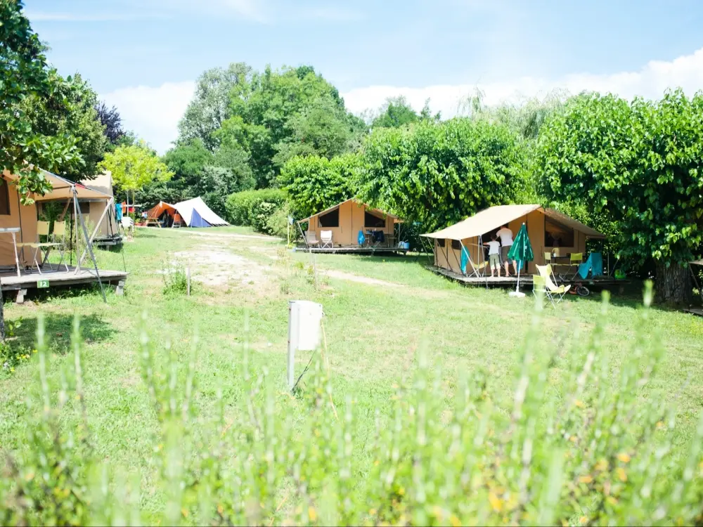 Camping Les Routes de Provence 3 étoiles★★★