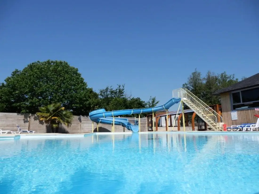 Camping La Roche Percée4 étoiles★★★★