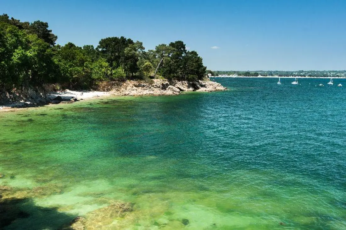 Camping La Roche Percée4 étoiles★★★★