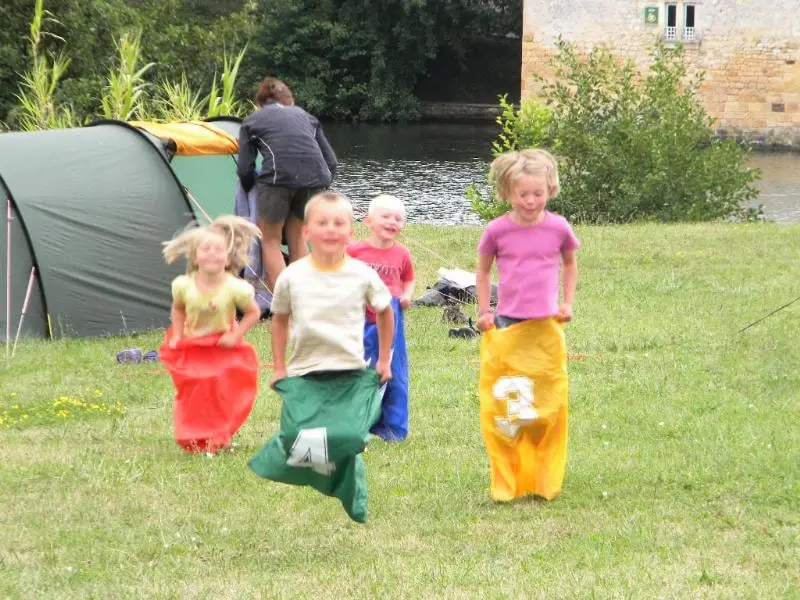 Camping Les Catalpas 3 étoiles★★★