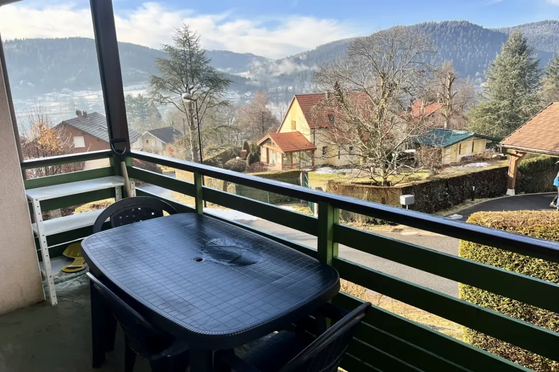 Appartement Douillet Avec Vue Sur Le Lac