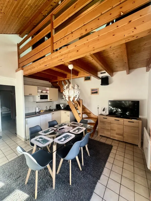 Appartement Douillet Avec Vue Sur Le Lac