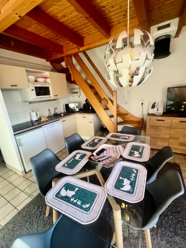 Appartement Douillet Avec Vue Sur Le Lac