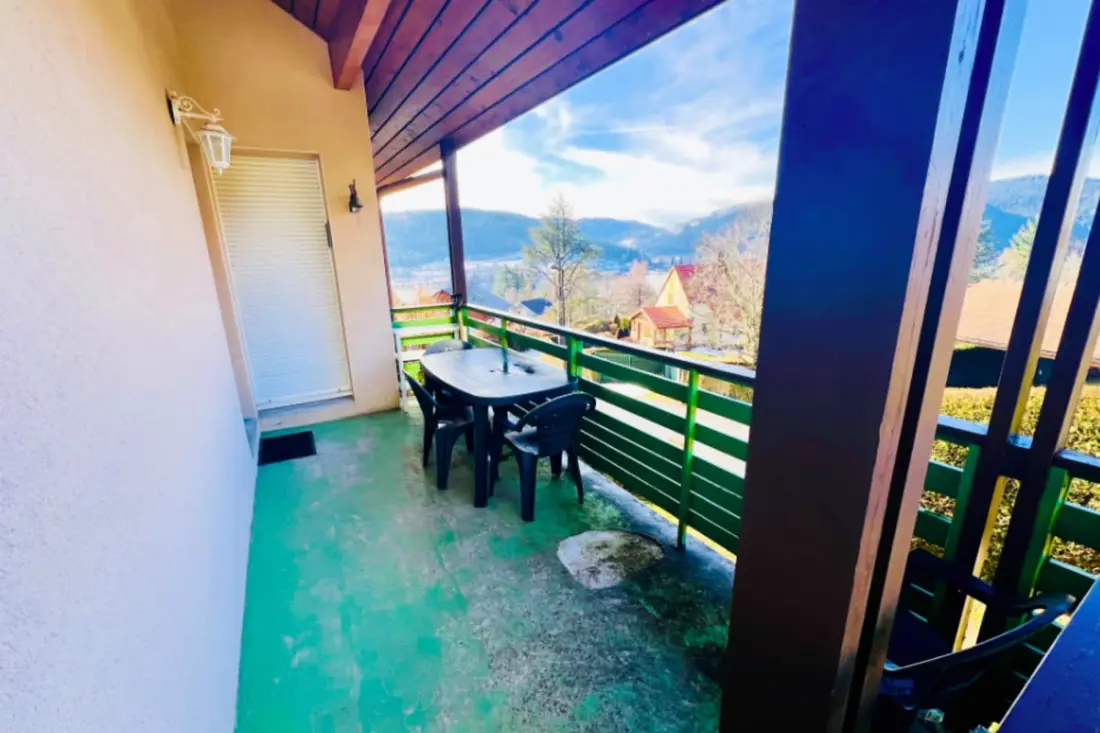 Appartement Douillet Avec Vue Sur Le Lac