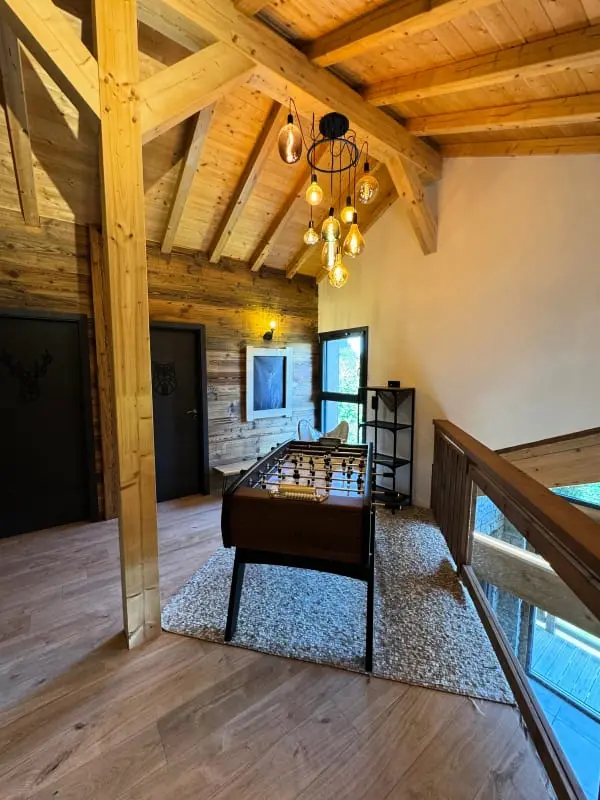 ✨ Chalet Les Écureuils – Piscine Intérieure, Spa, Sauna &amp; Hammam – 12 Pers.