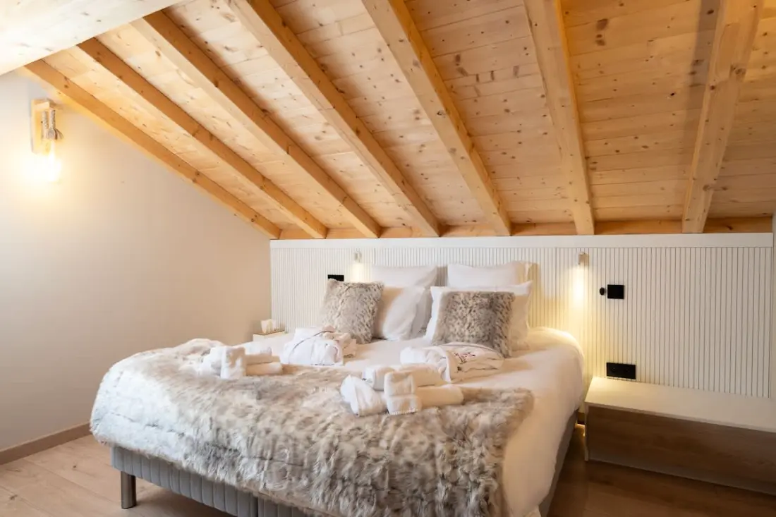 ✨ Chalet Les Écureuils – Piscine Intérieure, Spa, Sauna &amp; Hammam – 12 Pers.