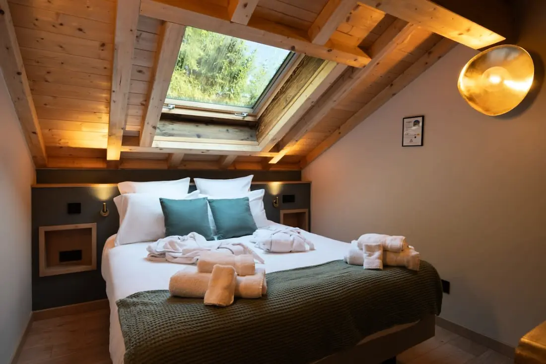 ✨ Chalet Les Écureuils – Piscine Intérieure, Spa, Sauna &amp; Hammam – 12 Pers.