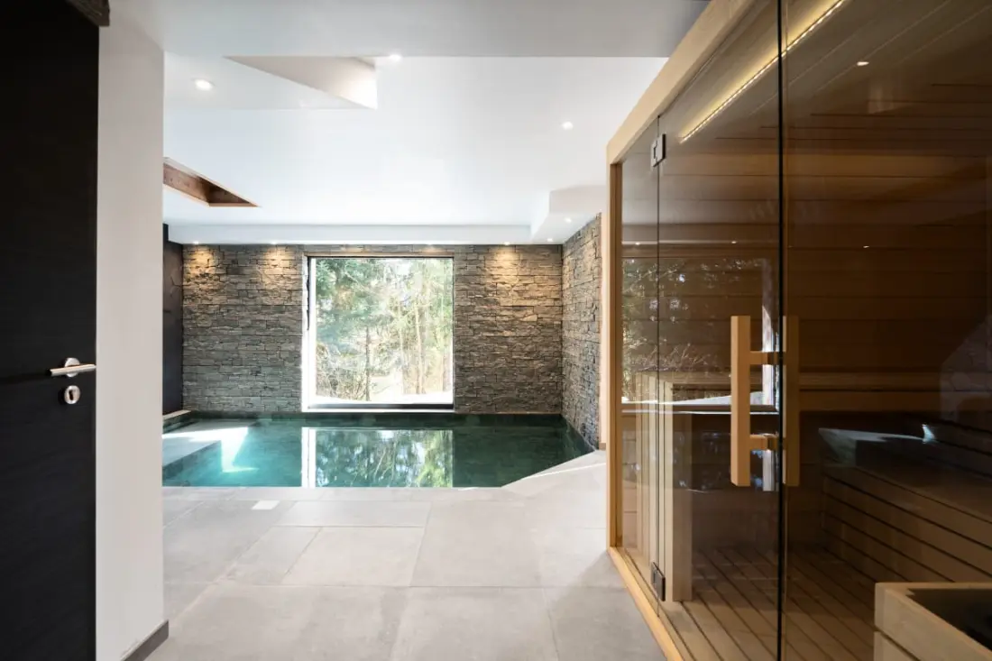 ✨ Chalet Les Écureuils – Piscine Intérieure, Spa, Sauna &amp; Hammam – 12 Pers.
